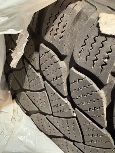 Selling these tires as I no longer have the car and they don’t fit my new one. They were worn for 1...