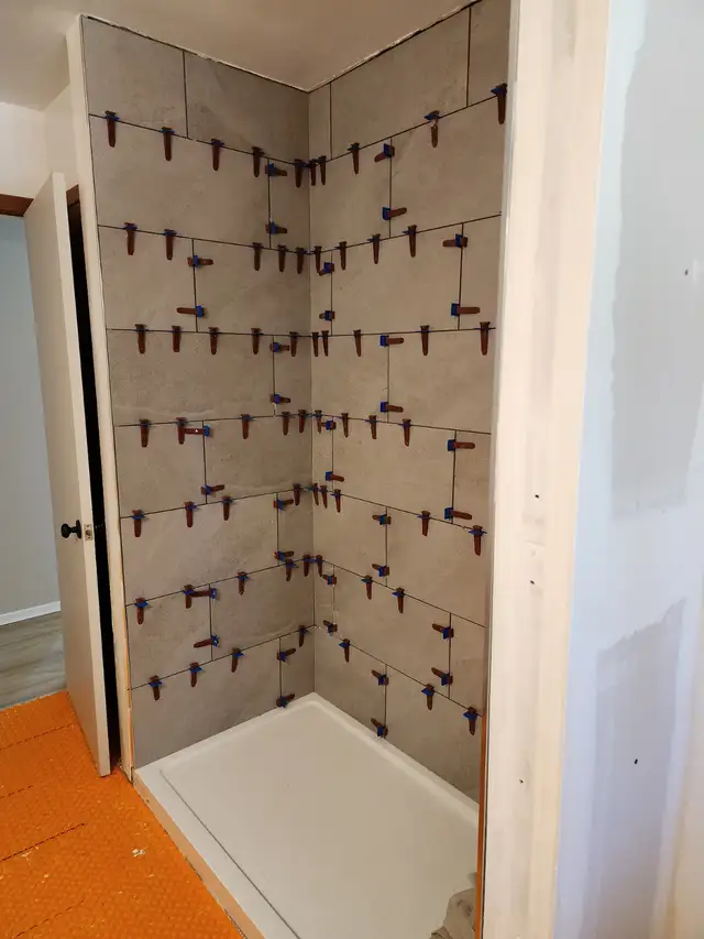 Victoria Tile - by L.A.Kelly in Flooring in Trenton - Image 10