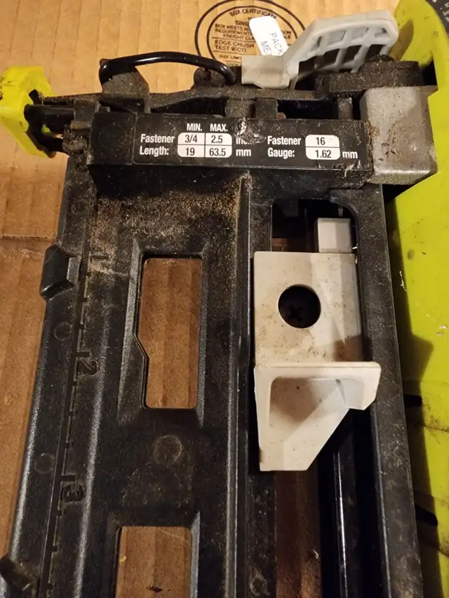 RYOBI 18V ONE+ AirStrike 16-Gauge Cordless Straight Nailer in Power Tools in Windsor Region - Image 4