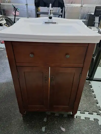 Bathroom vanity and faucet 36H x 25.5W x 22.5D No deliveries