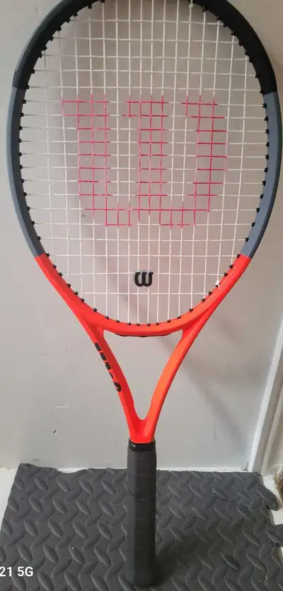 tennis racquet Wilson Clash 100  New, View more