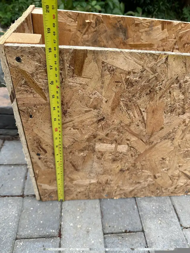OSB PLANTER BOX/ TOOL BOX
36.5” x 10” with 18” hight in Patio & Garden Furniture in Regina - Image 6