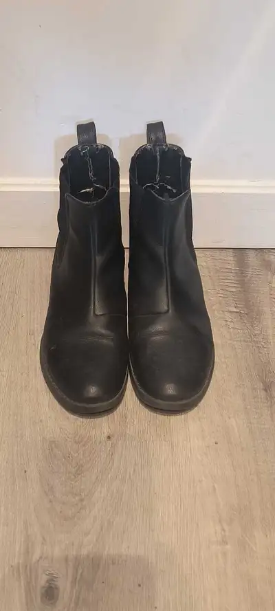 Women's Black Chelsea Boots Size 39 (8.5 US), View more