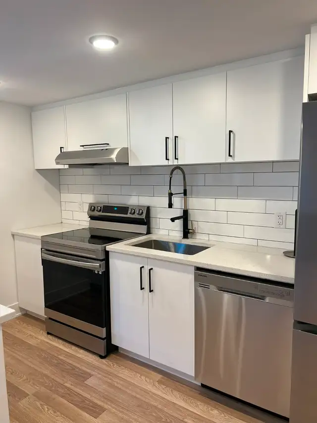 Furnished Luxury All-Inclusive Student Rental – 4 Bed, 2 Bath in Room Rentals & Roommates in Ottawa - Image 6