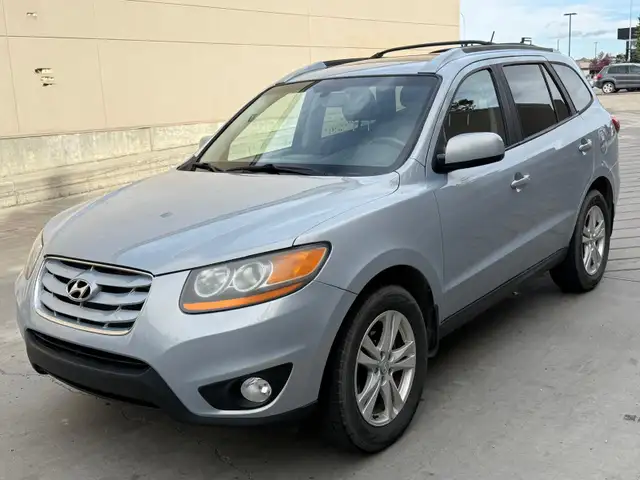 FOR SALE: 2010 Hyundai Santa Fe Limited AWD