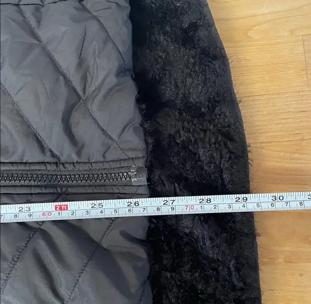 North Face Jacket in Women's - Tops & Outerwear in Edmonton - Image 6