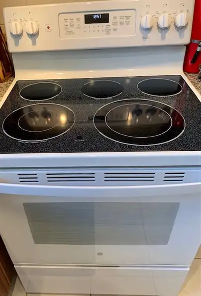 NÉGOCIABLE ! 2024 - GE /Five Element Cooktop Cuisinière électrique/Table de cuisson flexible à cinq...
