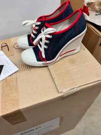 Guess  wedge sneaker