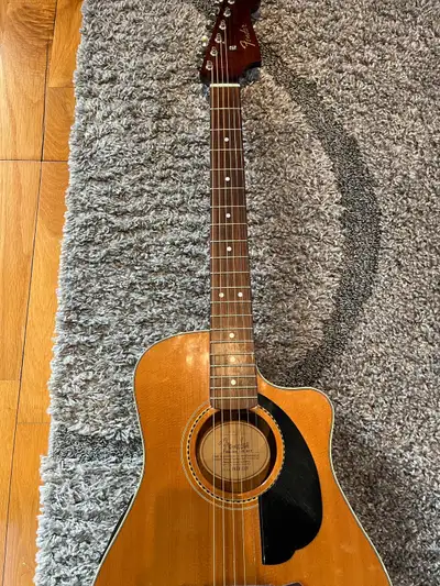 Fender Malibu SCE NAT Petite égratignure sur le manche sinon en parfait état Cordes neuves