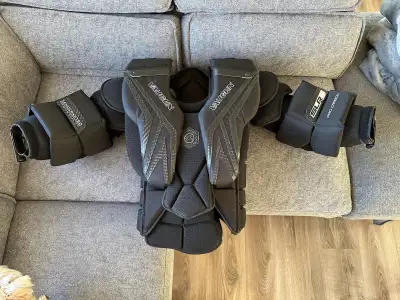 vaughn senior slr4 pro carbon goalie chest and arm black,Size XS, View more