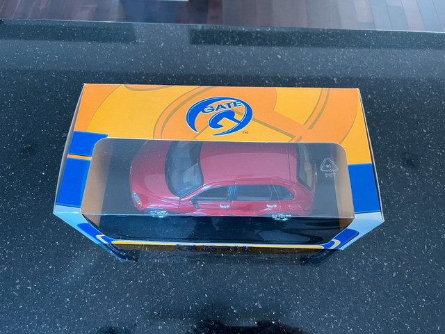 1:18 Chrysler PT Cruiser Diecast in Arts & Collectibles in City of Toronto - Image 2