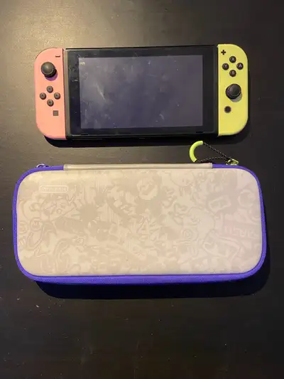 Nintendo switch incluant un jeu et plusieurs accessoires!, View more