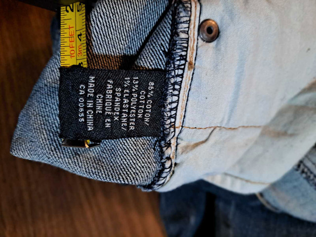 NEWReitmans Contrast Flared Jeans Reitmans Contrast Flared Jeans in Women's - Bottoms in City of Toronto - Image 4