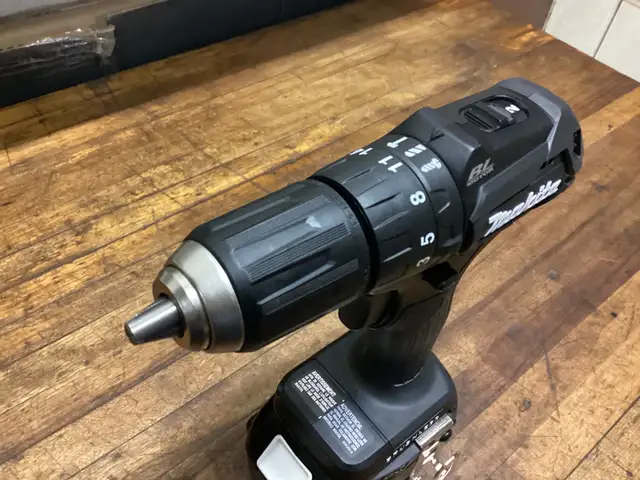 MAKITA 18v COMPACT BR. 2-SP. 1/2” HAMMER DRILL / 4.0 AH BATTERY in Power Tools in Barrie - Image 3
