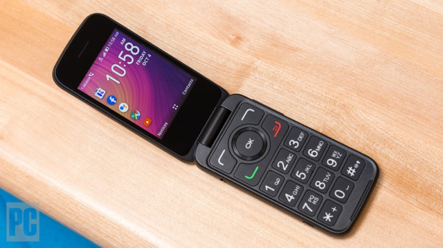 Alcatel GO FLIP 3 4052O Cell Phone - Black in Cell Phones in Mississauga / Peel Region - Image 2