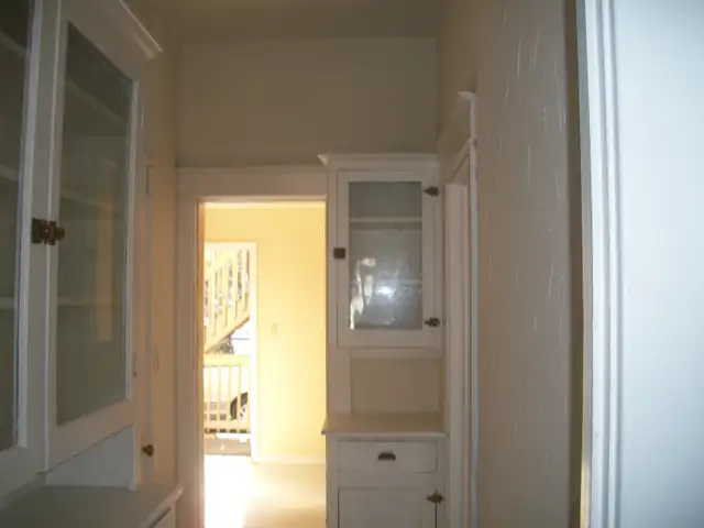 GROUND FLOOR – ONE BEDROOM   LIVING ROOM – SPACIOUS 800 SQ FT