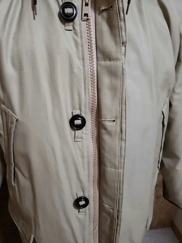 Down parka men's size 42 in Men's in Calgary - Image 7