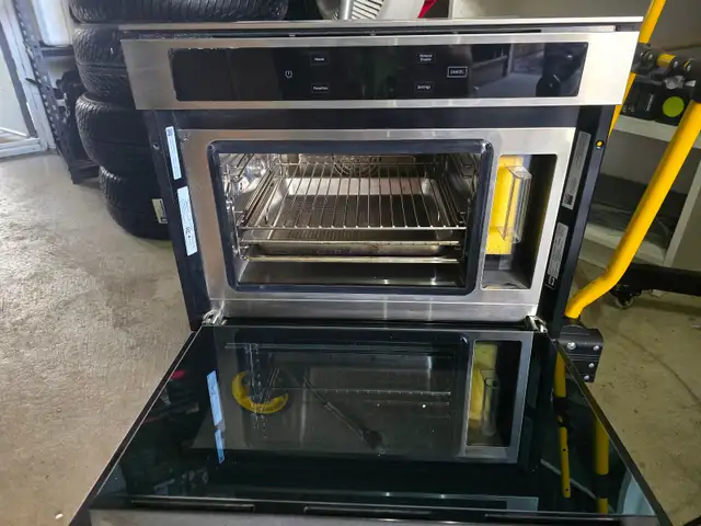 JENNAIR RISE 24" Built-In Steam and Convection Wall Oven in Stoves, Ovens & Ranges in City of Toronto - Image 3