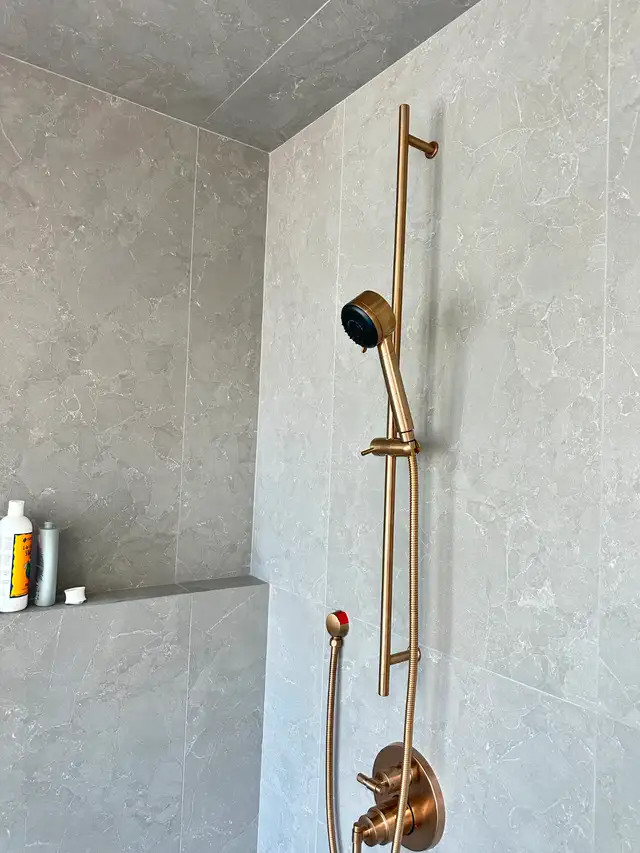 Bathroom renovation62865710724994122