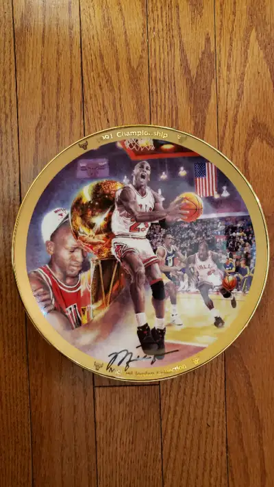 MICHAEL JORDAN COLLECTOR PLATE, View more