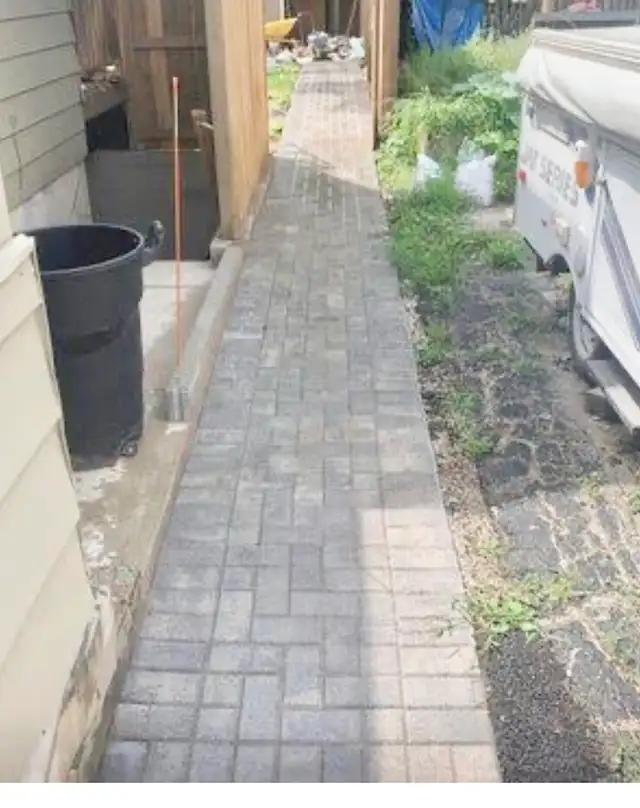 Interlocking Installation465509922070876162