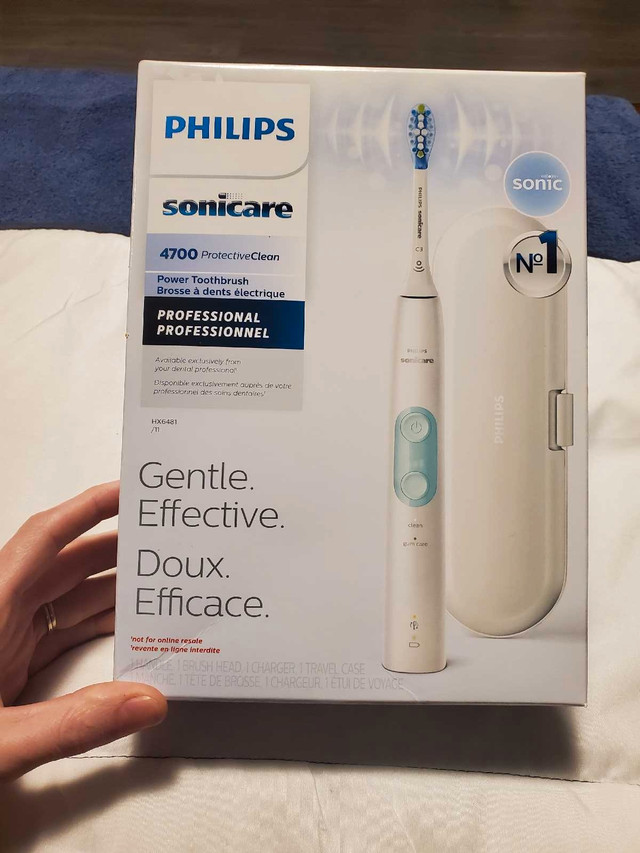 Phillips Sonicare 4700 Electric Toothbrush in Health & Special Needs in Stratford