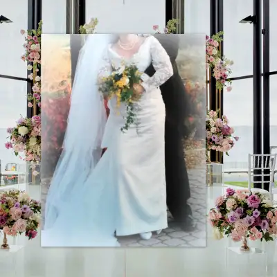 VINTAGE SLIM LINE WEDDING DRESS, View more