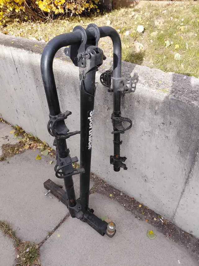 Bike Rack can hold 4 bikes. in Clothing, Shoes & Accessories in Calgary - Image 3