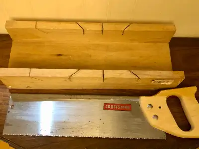 Vintage large heavy solid wood miter box with Craftsman hand saw in excellent condition, Miter box 4...