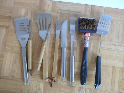 Nice collection of BBQ tools. Stainless steel. Consists of tongs, fork, knife, basting brush, 3 spat...