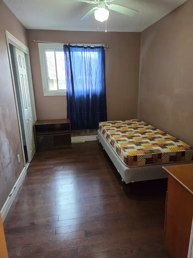 Room for $ 545 (including utilities)