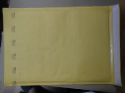 Enveloppes d'expédition à bulles autoadhésives No 6 12 1/2 po x 19 po No 6 S 10537 Uline il me reste...
