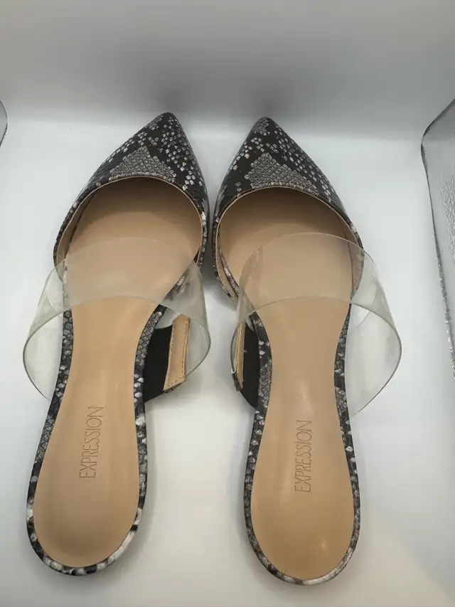 Expression Snakeskin Mules - Size 7 in Women's - Shoes in City of Toronto - Image 4