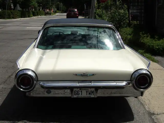 1961 THUNDERBIRD in Classic Cars in Gatineau - Image 5