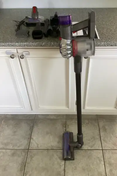 Excellent condition but you will probably have to buy a new battery shortly, which is reflected in t...