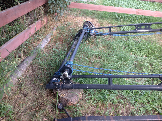 boat rack and loader in Fishing, Camping & Outdoors in Port Alberni - Image 4