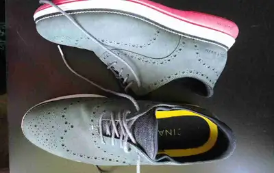 Men's designer shoes - Colhaan Grand 360 - size 12W, View more