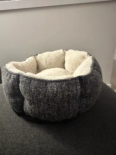 ROUND DOG BED, View more