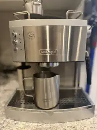 De’Longhi espresso/coffee machine and grinder