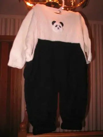TRICOT ENFANT FAIT À LA MAIN LAINE PINGOUIN ET AUTRES VÊTEMENTS in Kids & Youth in Laval / North Shore - Image 2
