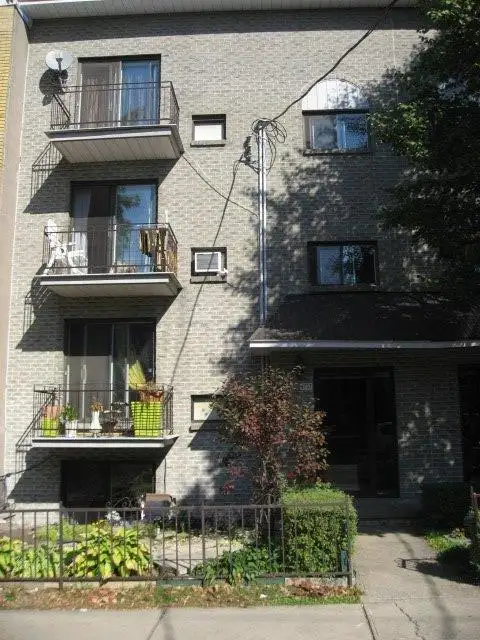 Beau 4 1/2 A Louer a Rosemont