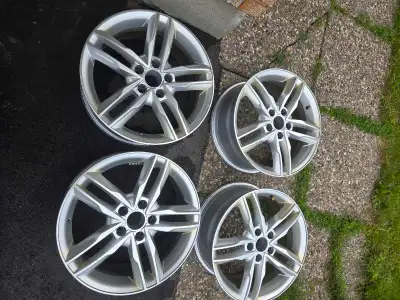Set of 4 matching 17" alloy wheels. Came off a 2018 Volkswagen Tiguan. Specs: - 17 × 7.5J - ET35 off...