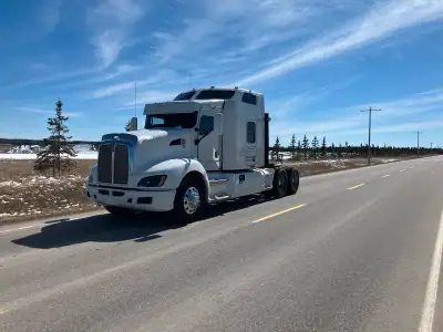 2012 Kenworth tractor with 485 HP ISX Cummins engine, deleted with 29000 kms on in frame. $40000 rec...