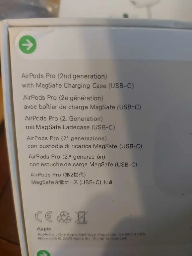 air pods pro 2nd generation ( uA  ) in Cell Phone Accessories in London - Image 3