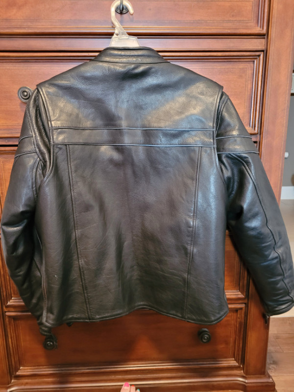 Men's Leather Jacket.. dans Hommes  à Cambridge - Image 3
