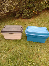 Pair Of Rubbermaid Storage Totes/Bins, 28 Gallon