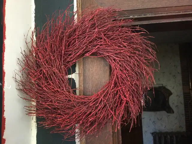 Christmas Decorative Real Twigs Wreath in Home Décor & Accents in Edmonton - Image 2