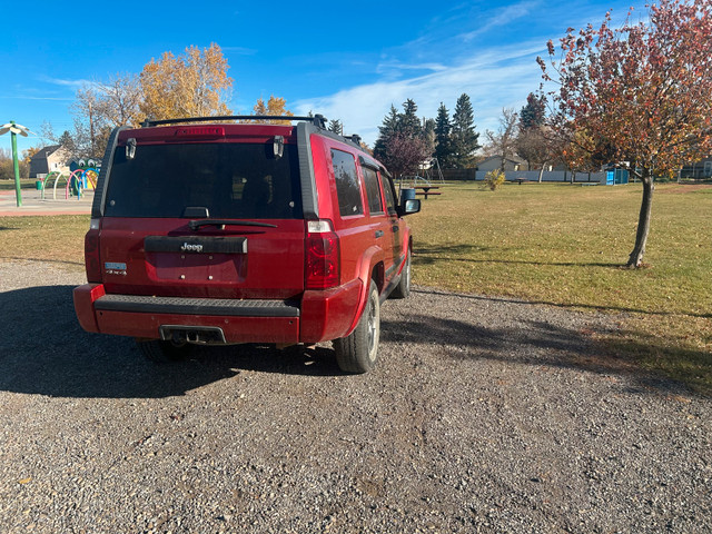 Jeep com in Cars & Trucks in Lethbridge - Image 3