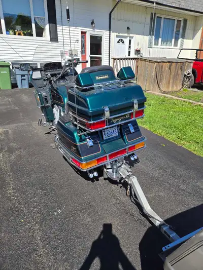 Used good. 1999 Kawasaki Voyageur X11 Just shy 70000 km. AMFM cassette player, CB helmet, lots of ex...