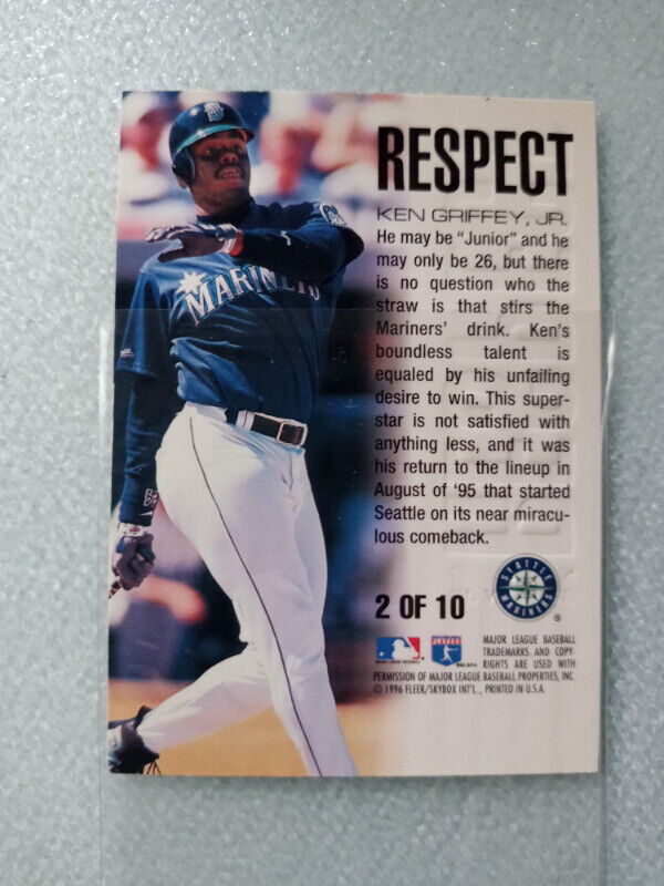 1996 Fleer Ultra Respect Gold Medallion Edition Ken Griffey Jr 2 in Arts & Collectibles in St. Catharines - Image 3